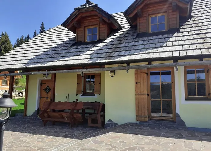 Lachtalhuette 別荘 ラッハタール